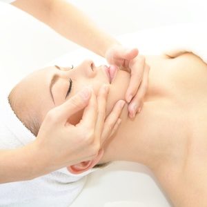 Massage KOBIDO Ultra Tonique « Facial Japonnais » 30′