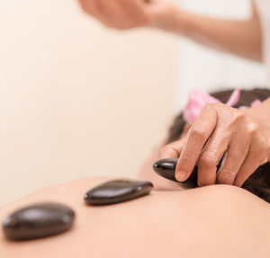 Massage pierres chaudes (50mn)
